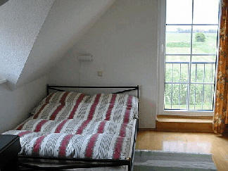 Schlafzimmer mitte2